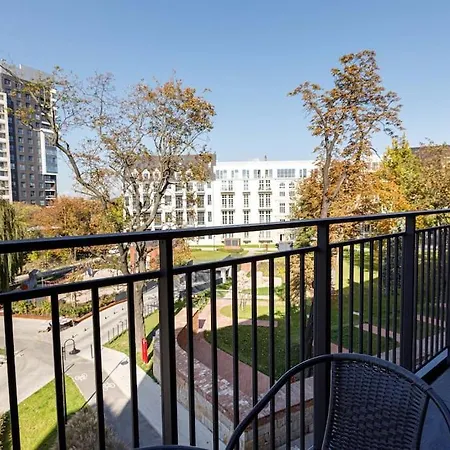 Close-central - City Center - One Bedroom - Jp19 *